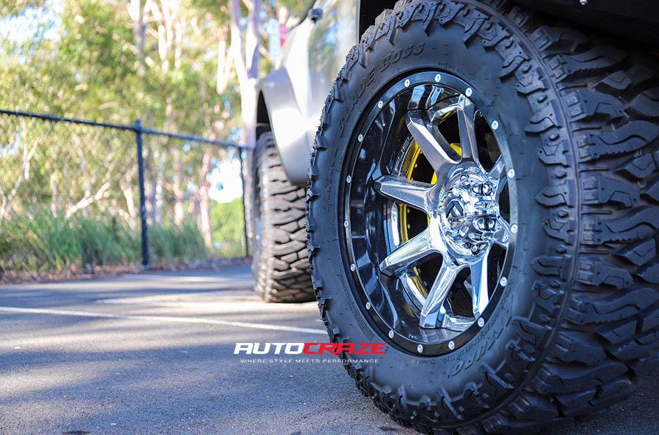FORD RANGER RAPTOR RAMPAGE CHROME CENTER AND GLOSS BLACK OUTER